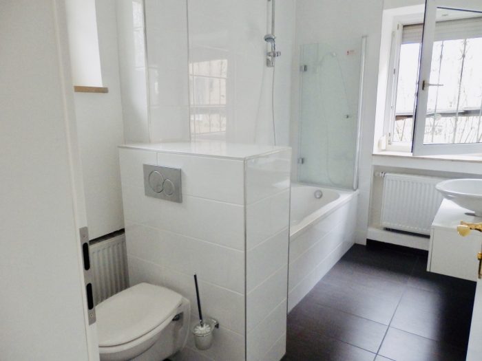 Erdgeschosswohnung München Bad