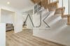 Verkaufter Seltenheitswert: Ca. 400 qm Grundstück mit Charakterhaus - I. OG Treppe zum Dachatelier