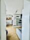 Sonniges und möbiliertes Microappartment mit 25m2 Wohnfläche plus 18 m2 Dachterrasse nähe BMW - Livingbereich