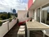Sonniges und möbiliertes Microappartment mit 25m2 Wohnfläche plus 18 m2 Dachterrasse nähe BMW - Terrassenplatz