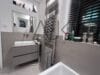 Penthouse 3-Zimmer Kernsaniert - loftart - 55 qm Dachterrasse - TG - Waschtisch und Spiegelschrank