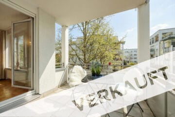 Wunderschöne, bezugsfreie 3 Zimmerwohnung mit 2 Bädern, Balkon,Tiefgarageneinzelbox, traumhaft ruhig, 80995 München / Feldmoching, Etagenwohnung