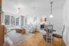 Wunderschöne, bezugsfreie 3 Zimmerwohnung mit 2 Bädern, Balkon,Tiefgarageneinzelbox, traumhaft ruhig - Wohnzimmer